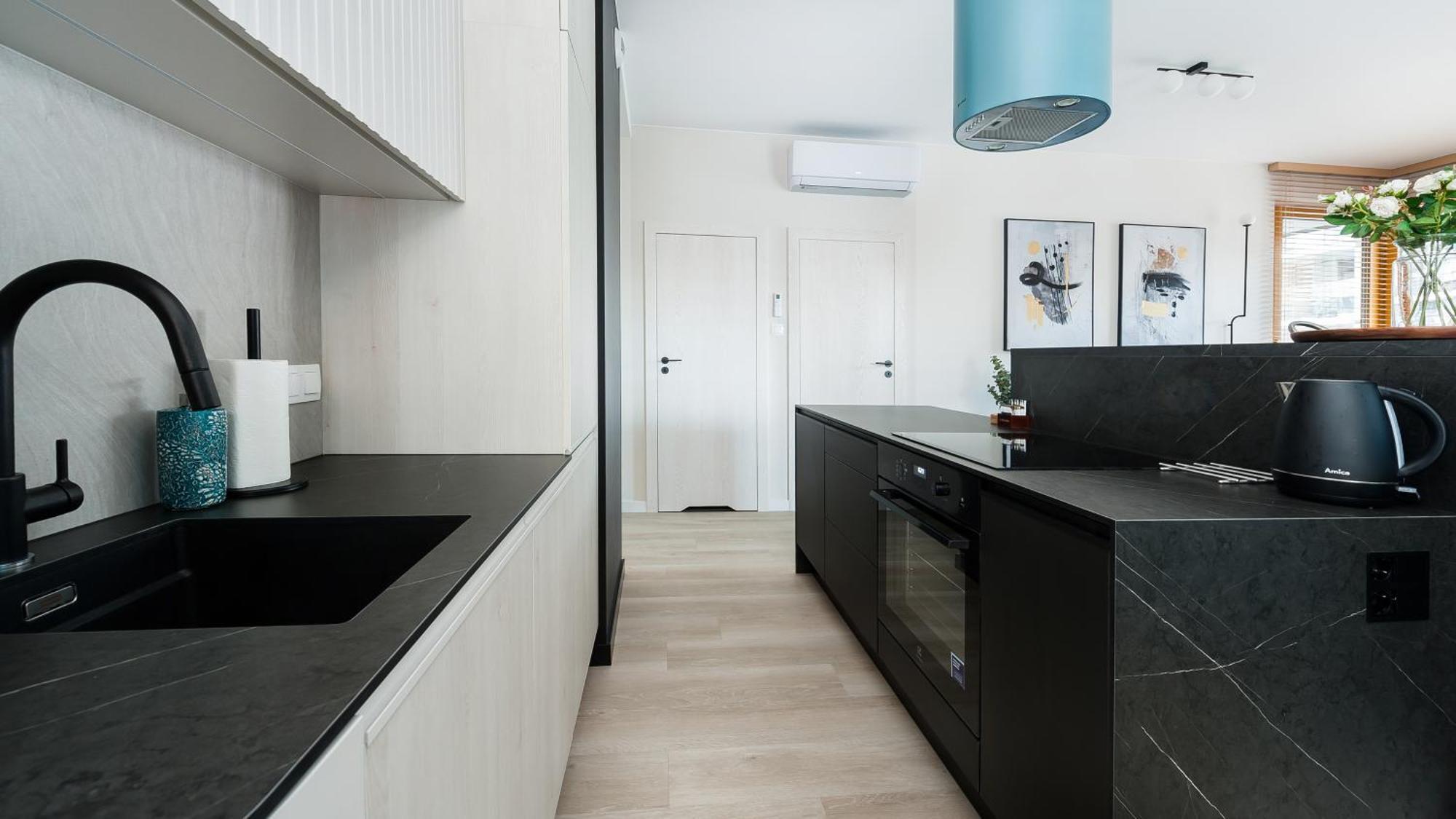 Premium In Novum City Center Near The Train Station By Sun & Snow Krakau Buitenkant foto