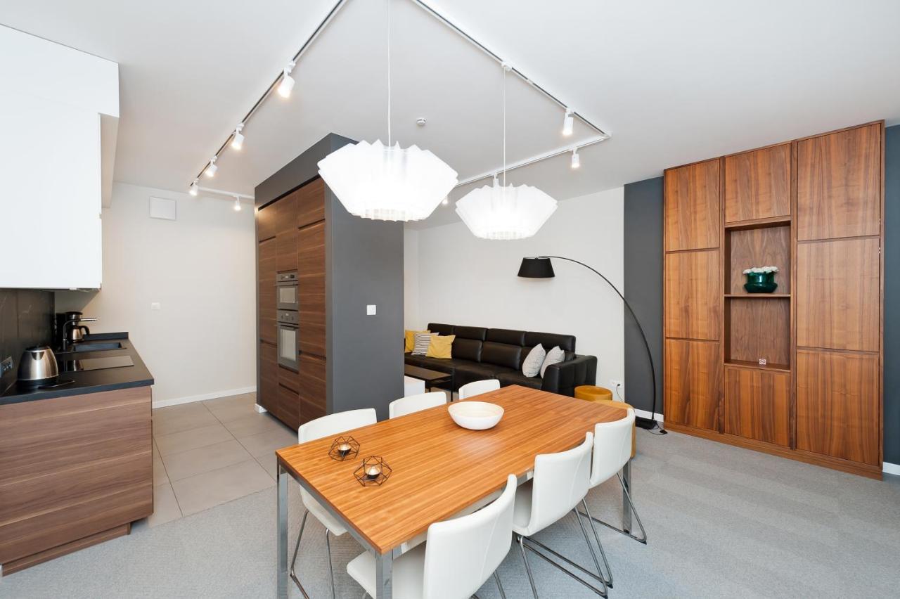Premium In Novum City Center Near The Train Station By Sun & Snow Krakau Buitenkant foto